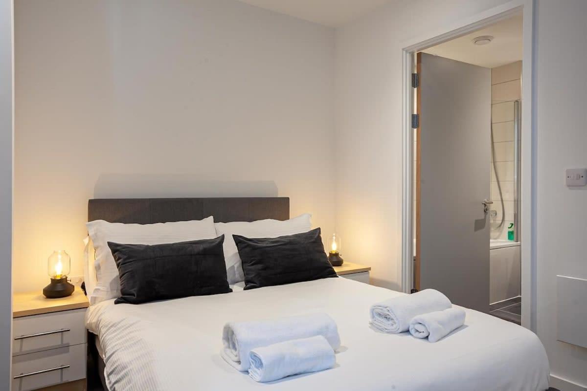 Spacious 2 Bed Apartment In Central マンチェスター エクステリア 写真