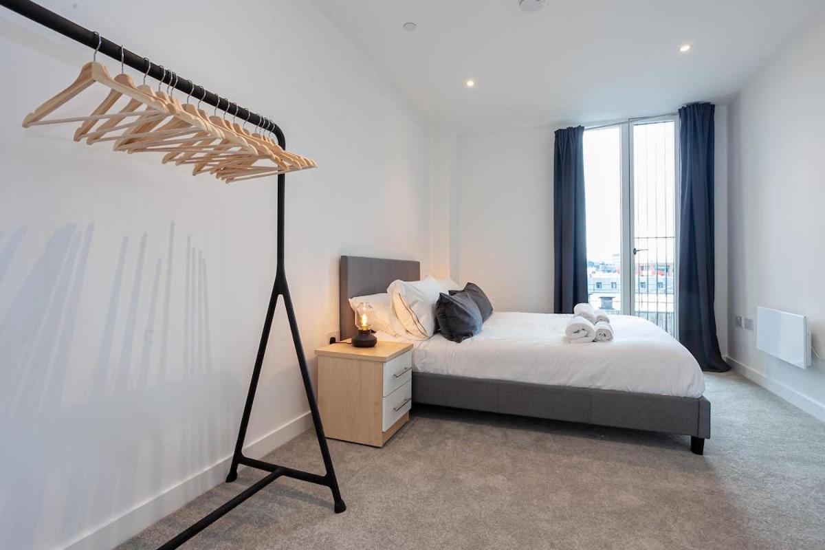 Spacious 2 Bed Apartment In Central マンチェスター エクステリア 写真