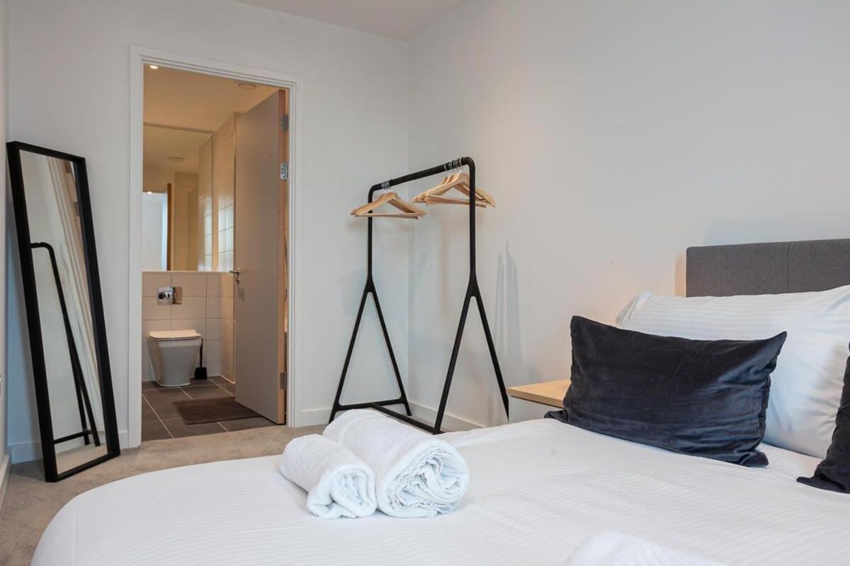 Spacious 2 Bed Apartment In Central マンチェスター エクステリア 写真